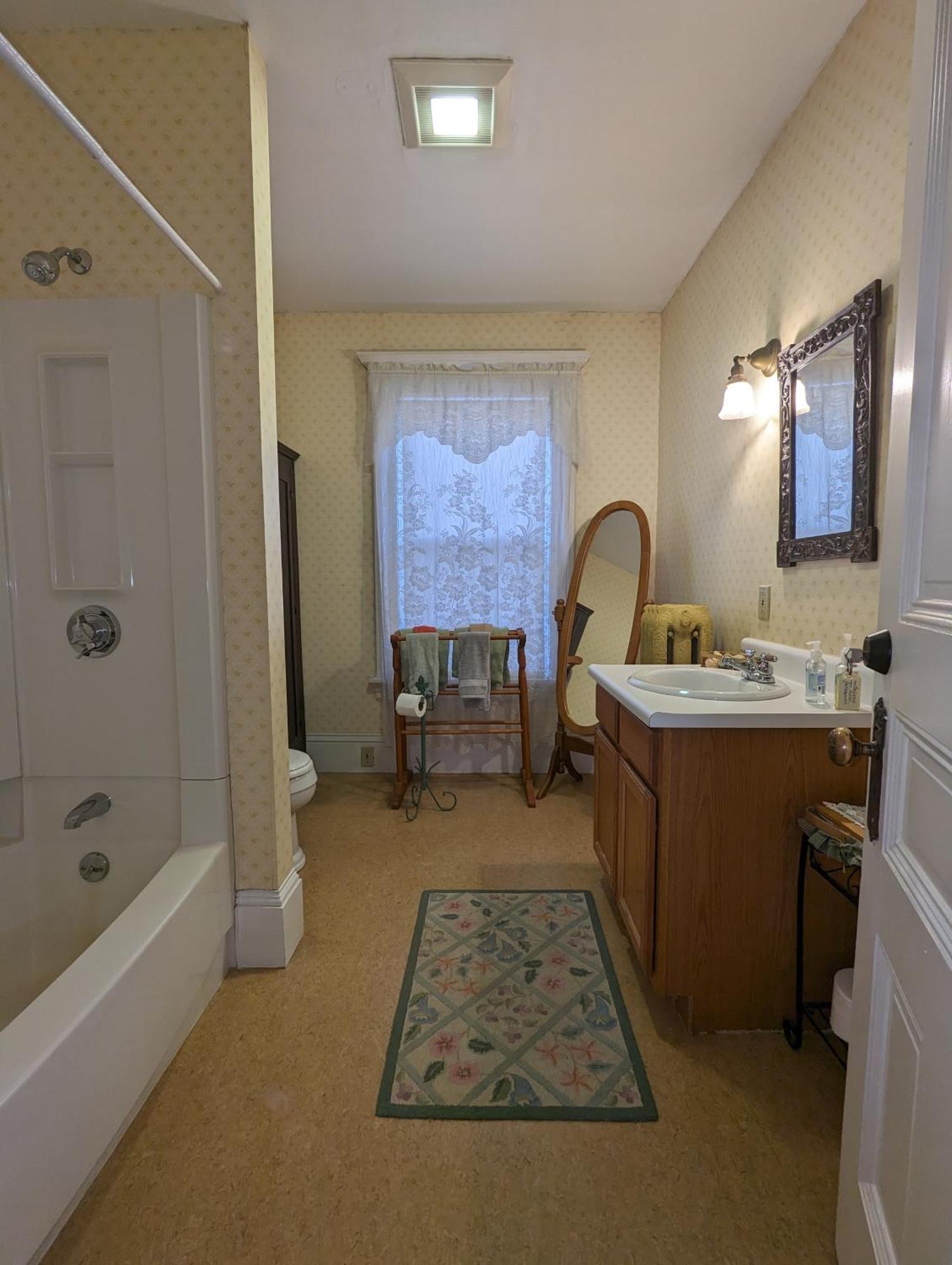 Blooming Inn Shelburne Falls エクステリア 写真